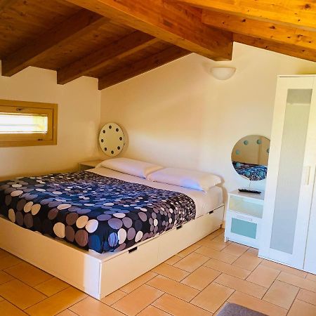 B&B Nido Sui Laghi San Donnino della Nizzola ภายนอก รูปภาพ