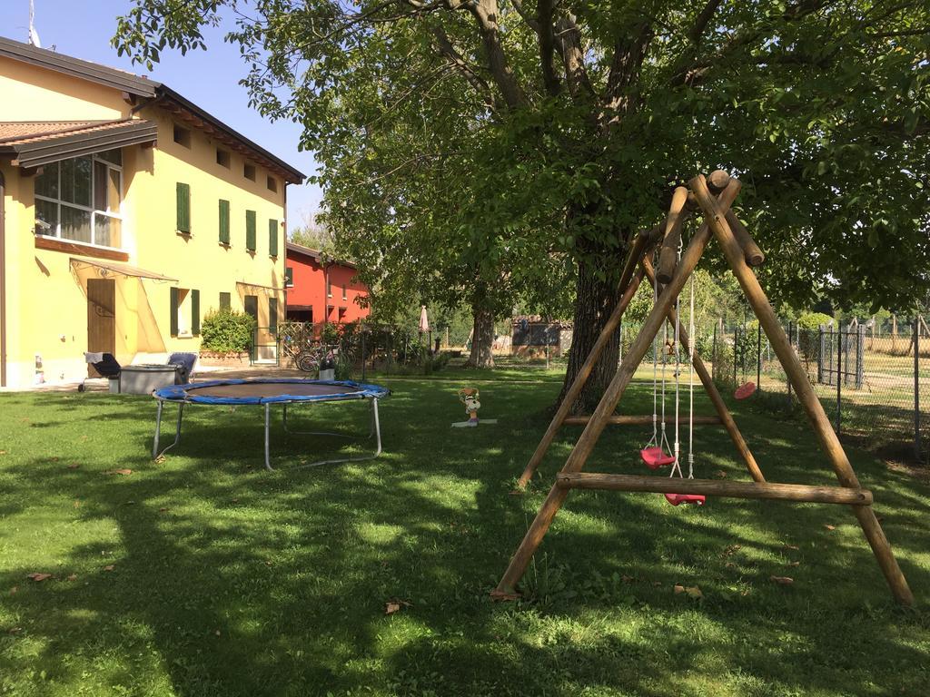 B&B Nido Sui Laghi San Donnino della Nizzola ภายนอก รูปภาพ