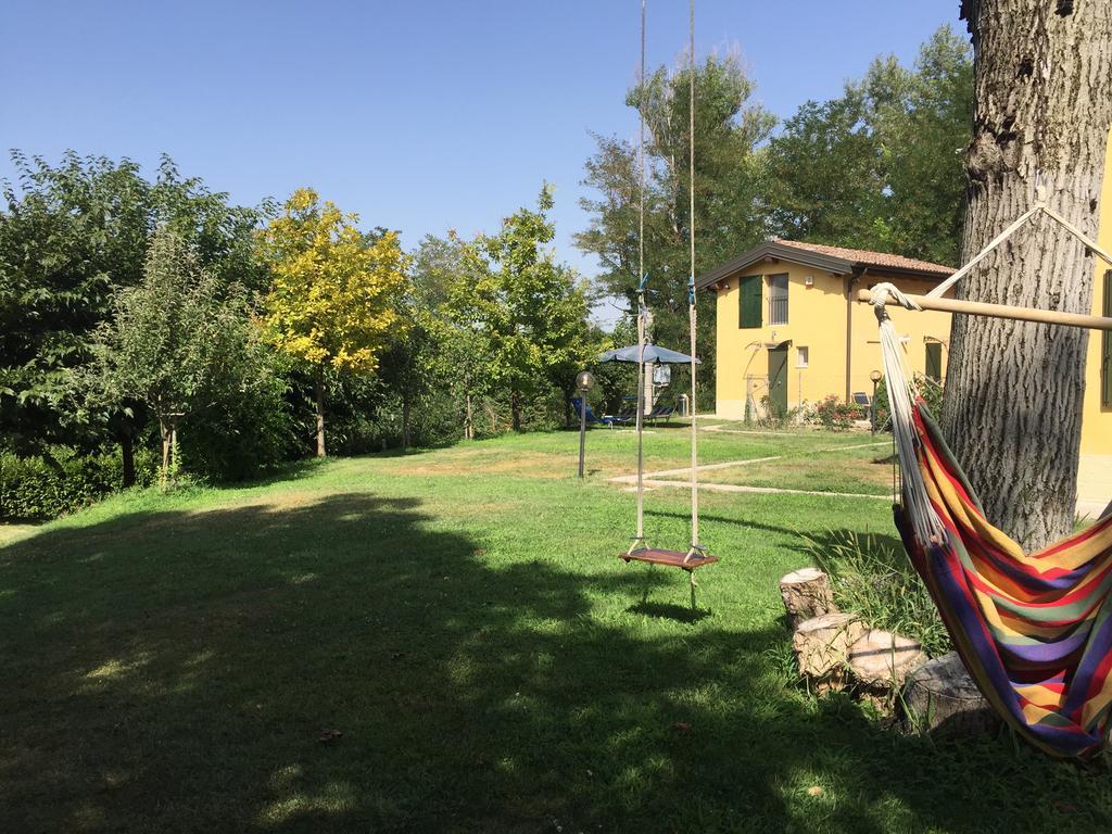 B&B Nido Sui Laghi San Donnino della Nizzola ภายนอก รูปภาพ