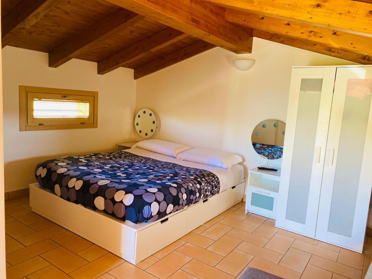 B&B Nido Sui Laghi San Donnino della Nizzola ภายนอก รูปภาพ
